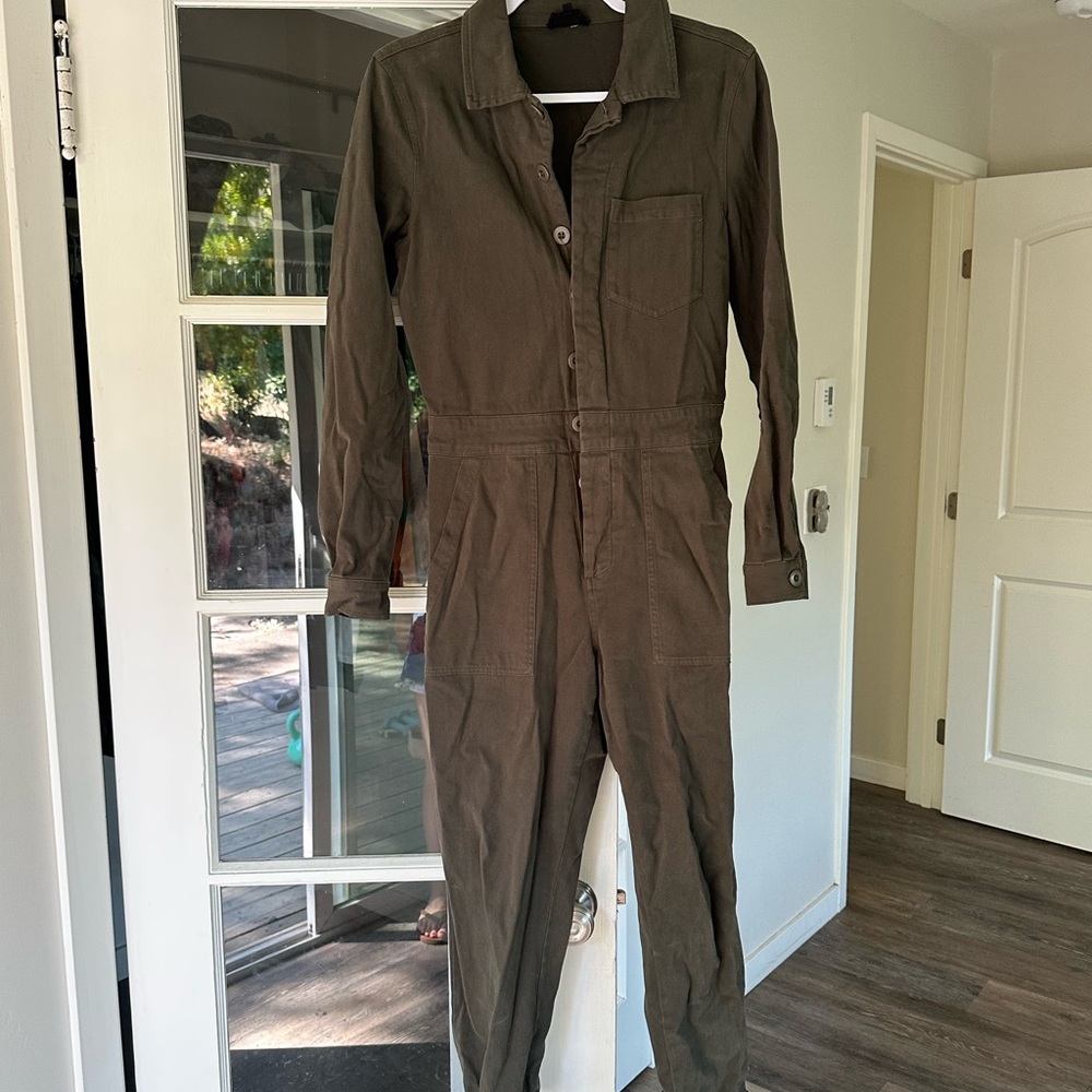 Olive GrJumpsuit